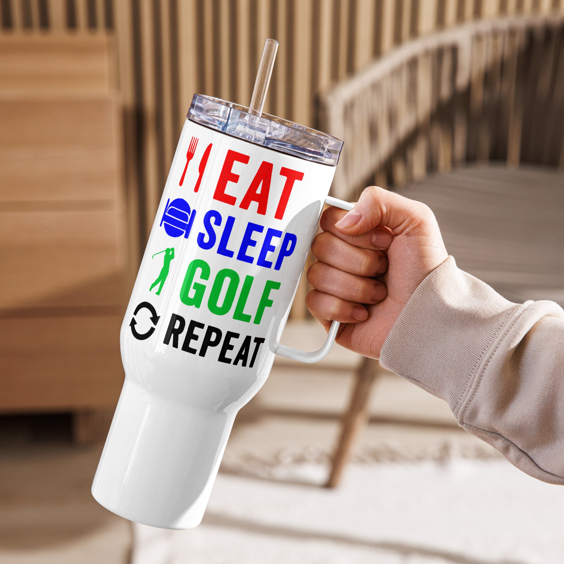 40oz mug with straw and screw-on lid featuring golf lifestyle