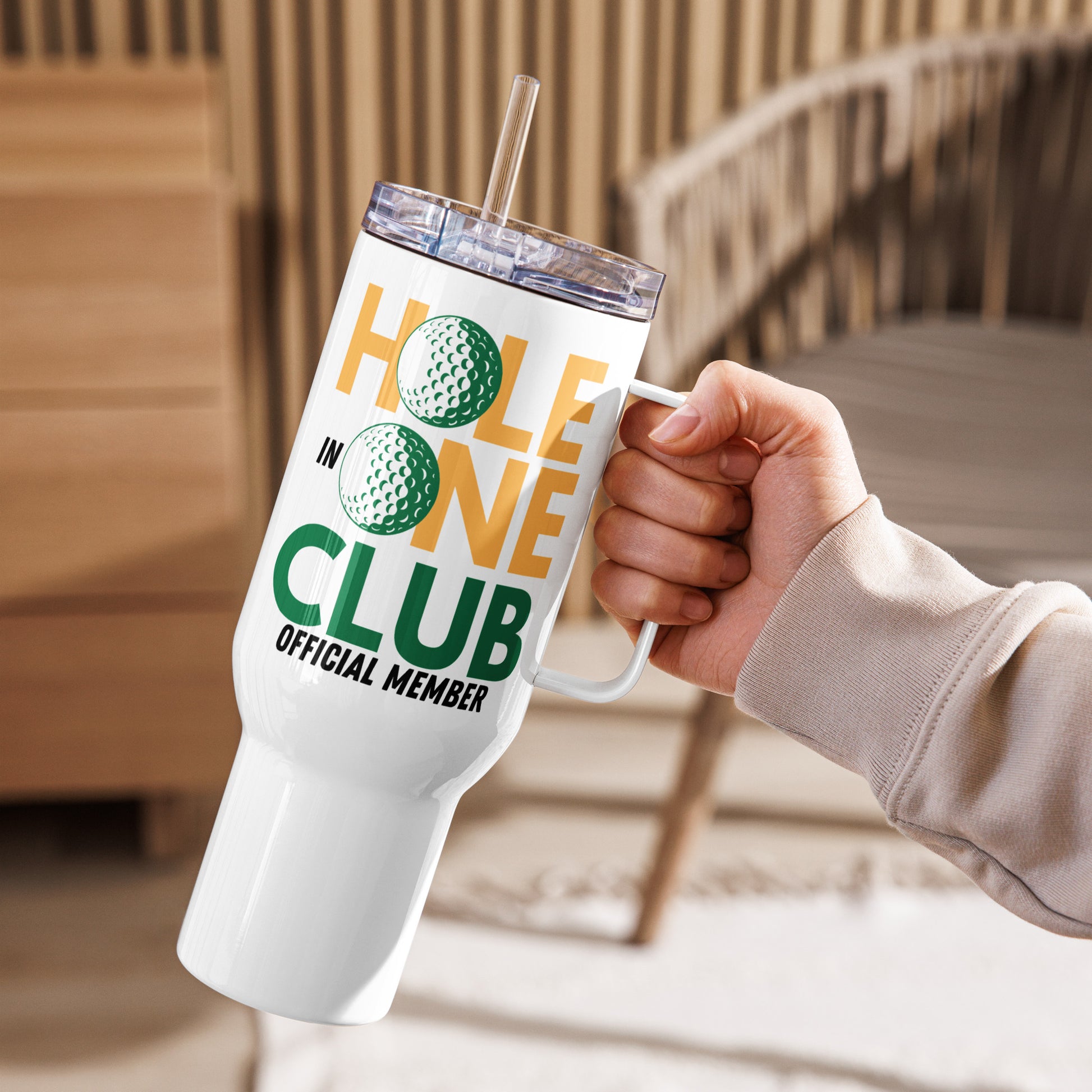40oz version with screw-on lid and reusable straw